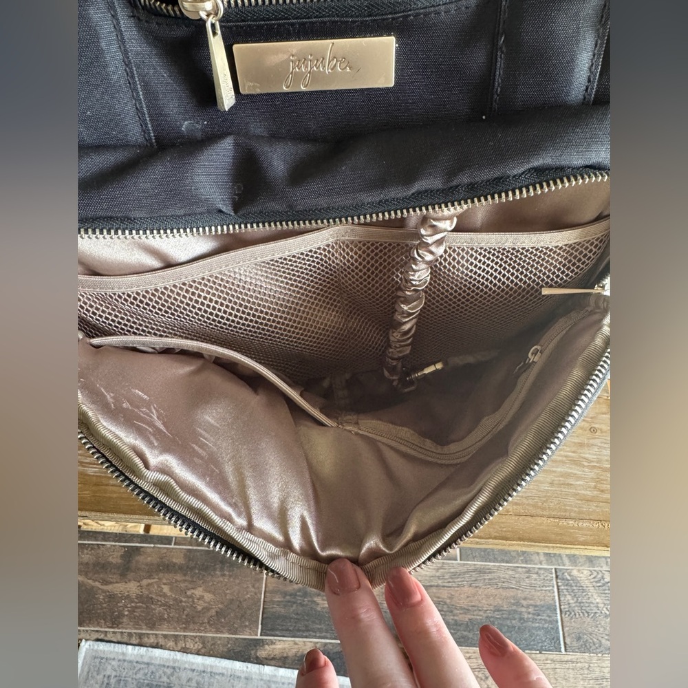 JuJuBe BFF Black Chromatics Baby Bag w/ Gold Accents & pacifier holder - Picture 6 of 11